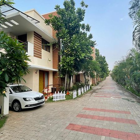 Barefootbay - Villa With Private Beach Access 钦奈 外观 照片