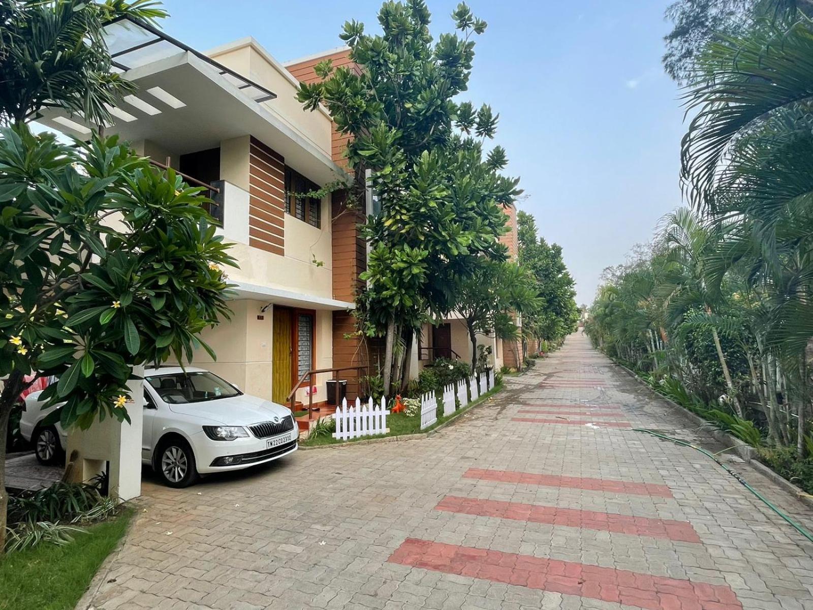 Barefootbay - Villa With Private Beach Access 钦奈 外观 照片